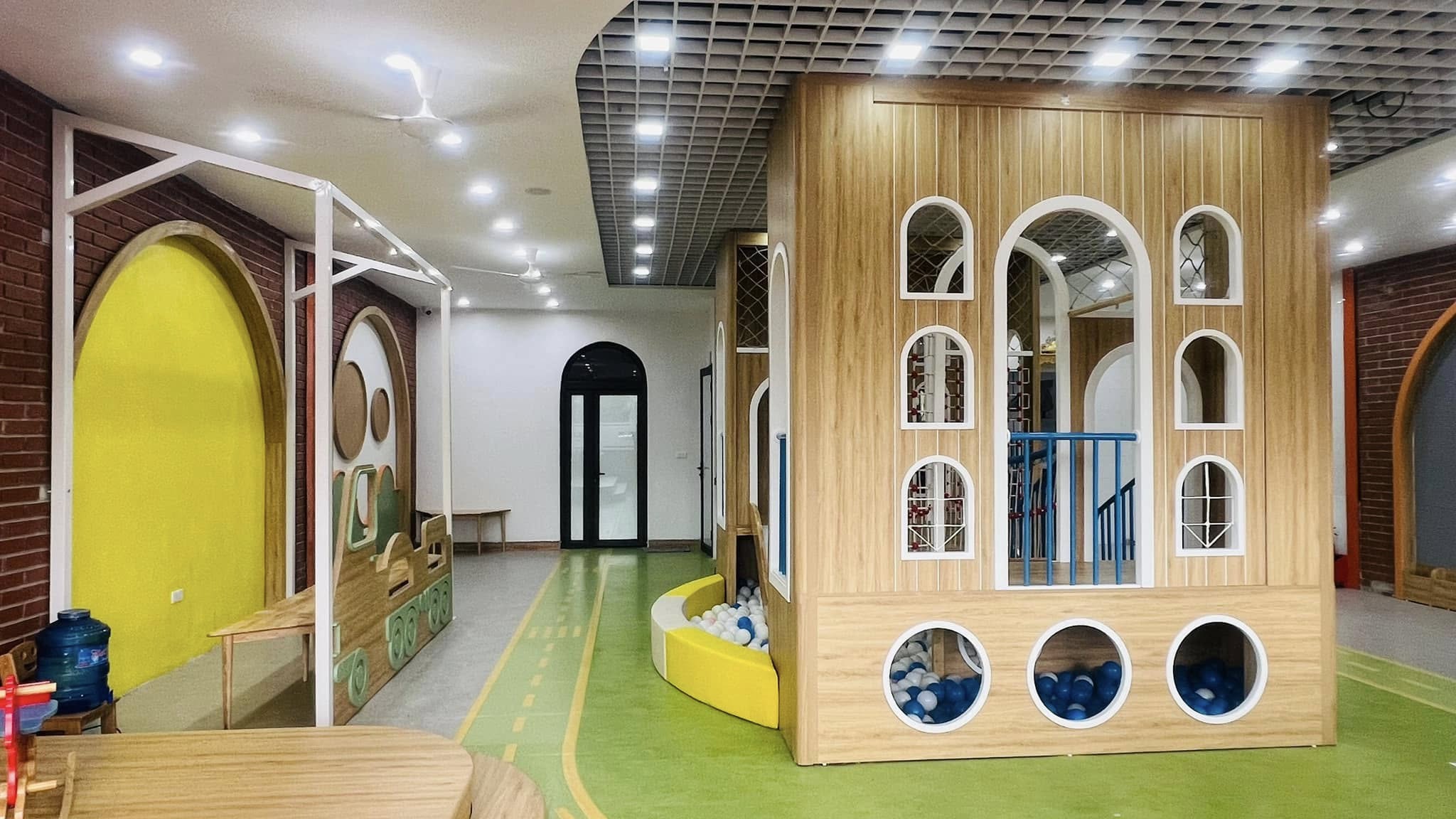 Nội thất phòng khách nhà ống Hà Đông - Hình ảnh bàn giao thực tế cho gia chủ