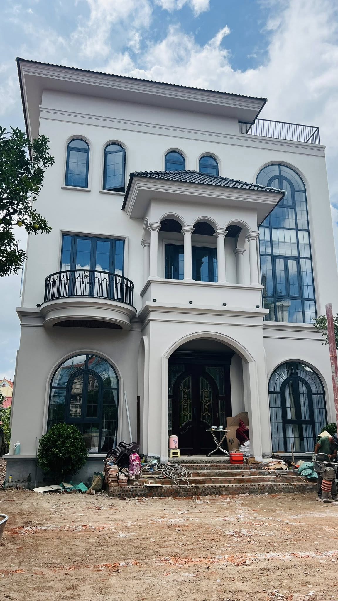 Nội thất căn hộ 3 phòng ngủ phong cách tối giản - Hệ tủ được sản xuất theo kích thước thực tế