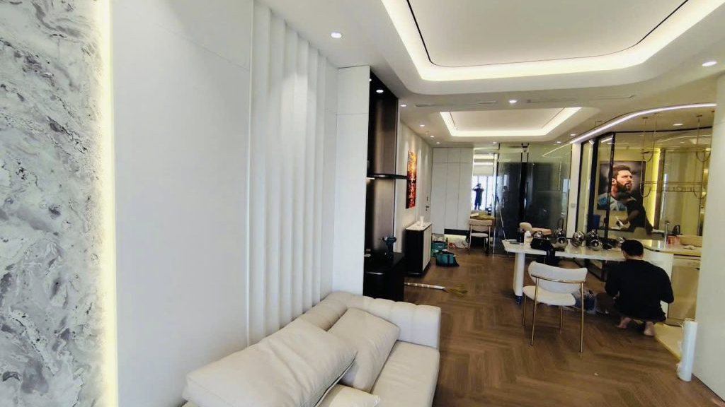 Ảnh chi tiết công trình Hoàn thiện phòng khách gỗ óc chó veneer - góc 7