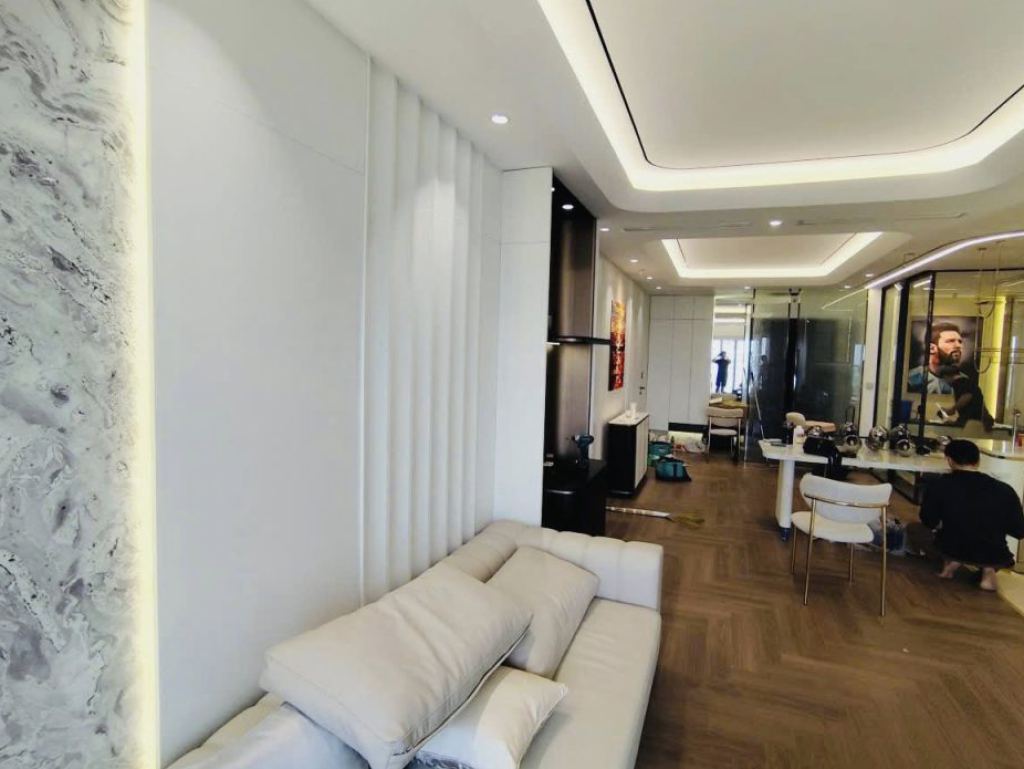 Hình ảnh dự án Hoàn thiện phòng khách gỗ óc chó veneer